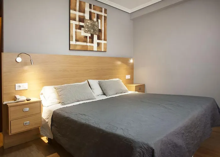 Guest house Hostal Crisol 2*