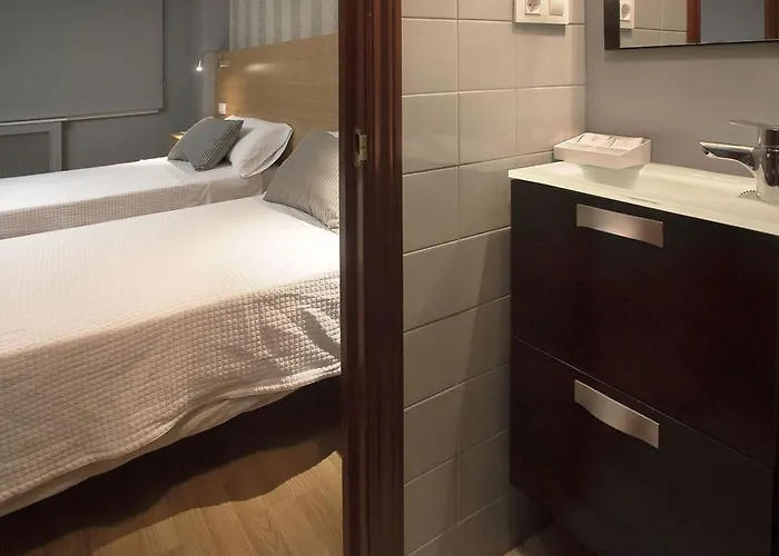 Hostal Crisol Guest house 2*